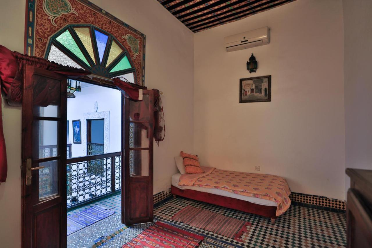 Dar Fez Arabic Hotel Exterior photo